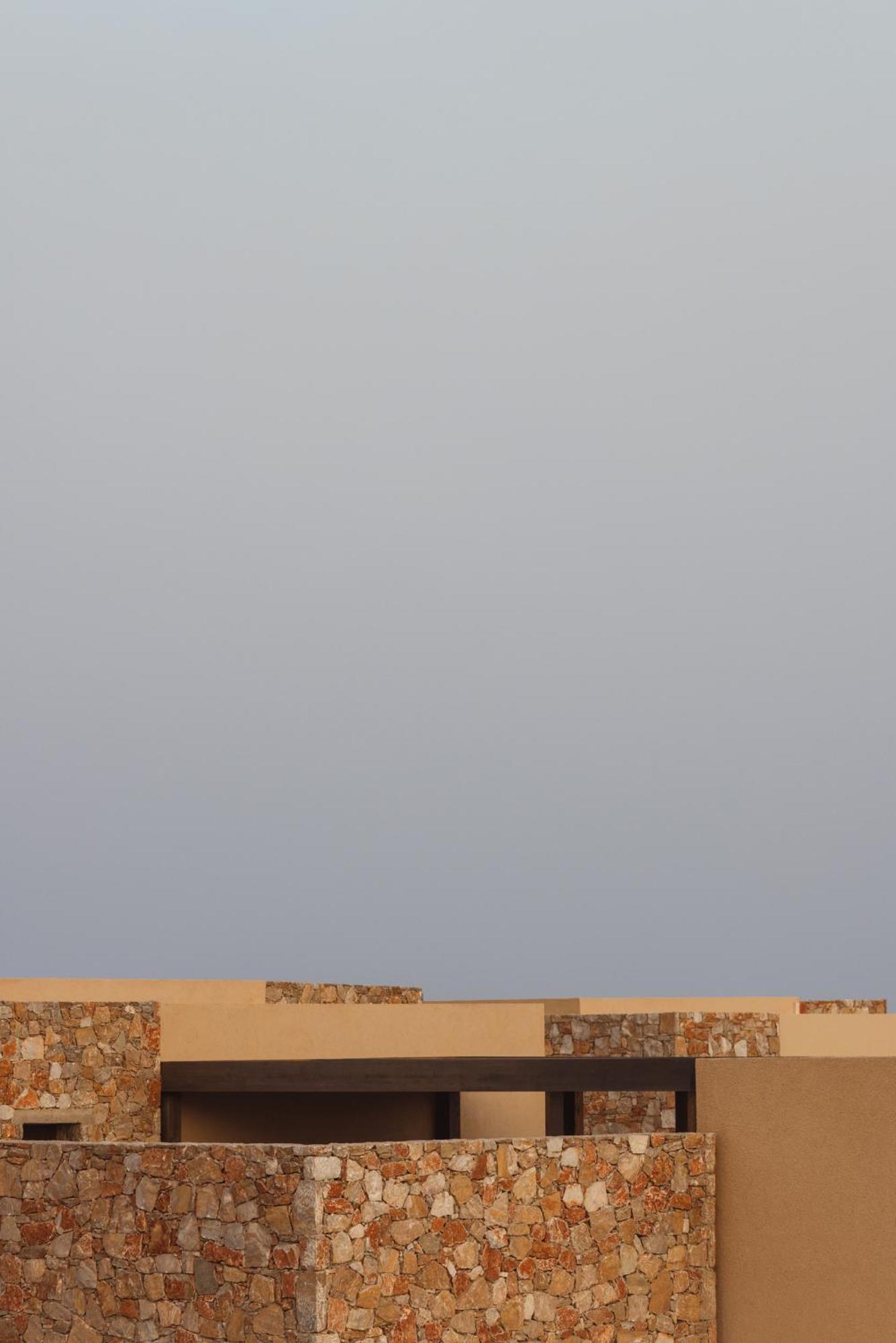 Gundari Hotel Petousis Exterior photo